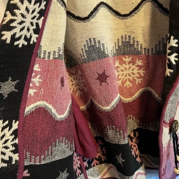 Vintage Flashback Tapestry Blazer Coat with snowflakes. Size M. Like new. - Picture 5 of 9